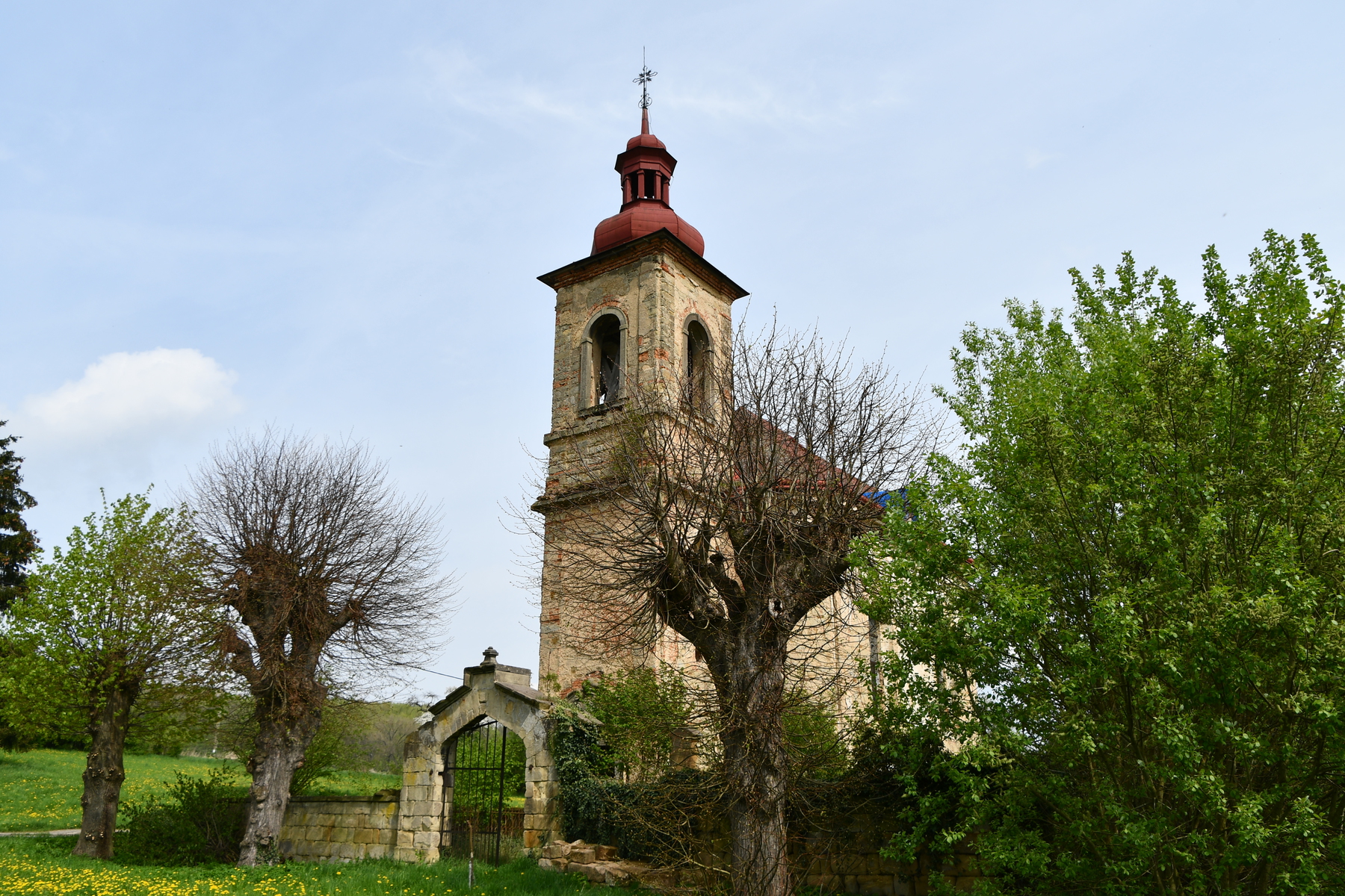Kostel Dolany