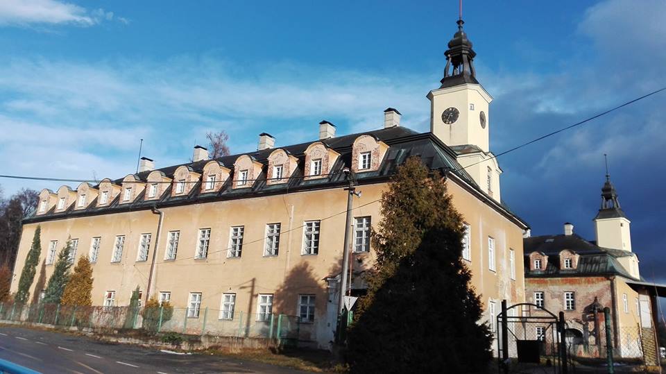 Velikonoční prohlídka zámku Hošťálkovy (Krnovsko) s výstavou Broumovská skupina kostelů